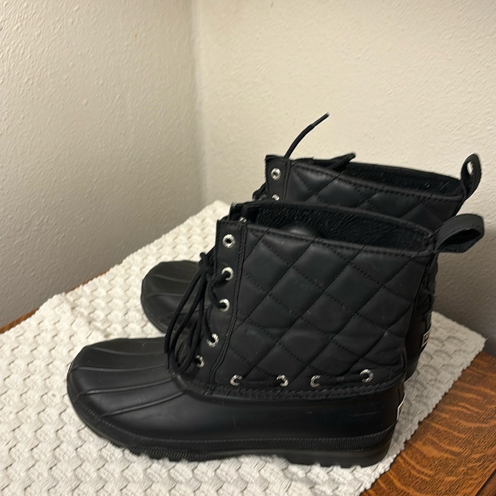 Sperry Winter Boots size 8